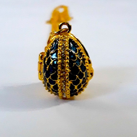 NWOT Keren Kopal Blue Open Egg Pendant with Beetle - Picture 3 of 8